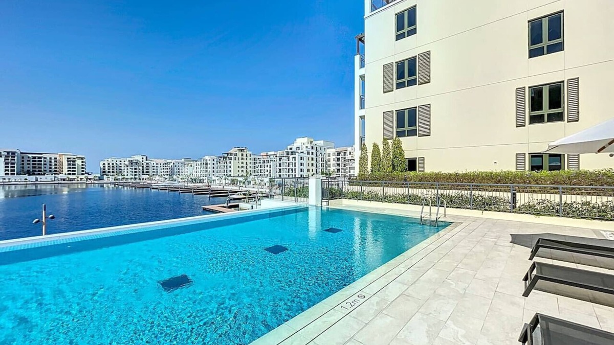 Dubai Apartment | La Sirene 3 - Elegant Two Bedroom in Jumeirah 1
