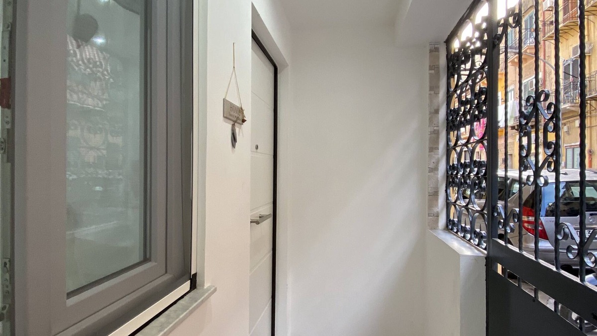 Palermo Apartment | La Splendida Al - Aziza