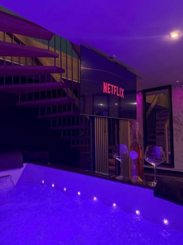 Gaillard Apartment | La Suite Genève Gaillard - Jacuzzi Privé & Séjour Luxe