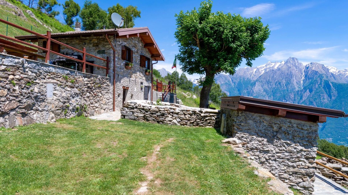 Sorico House | La tana del lupo by Interhome