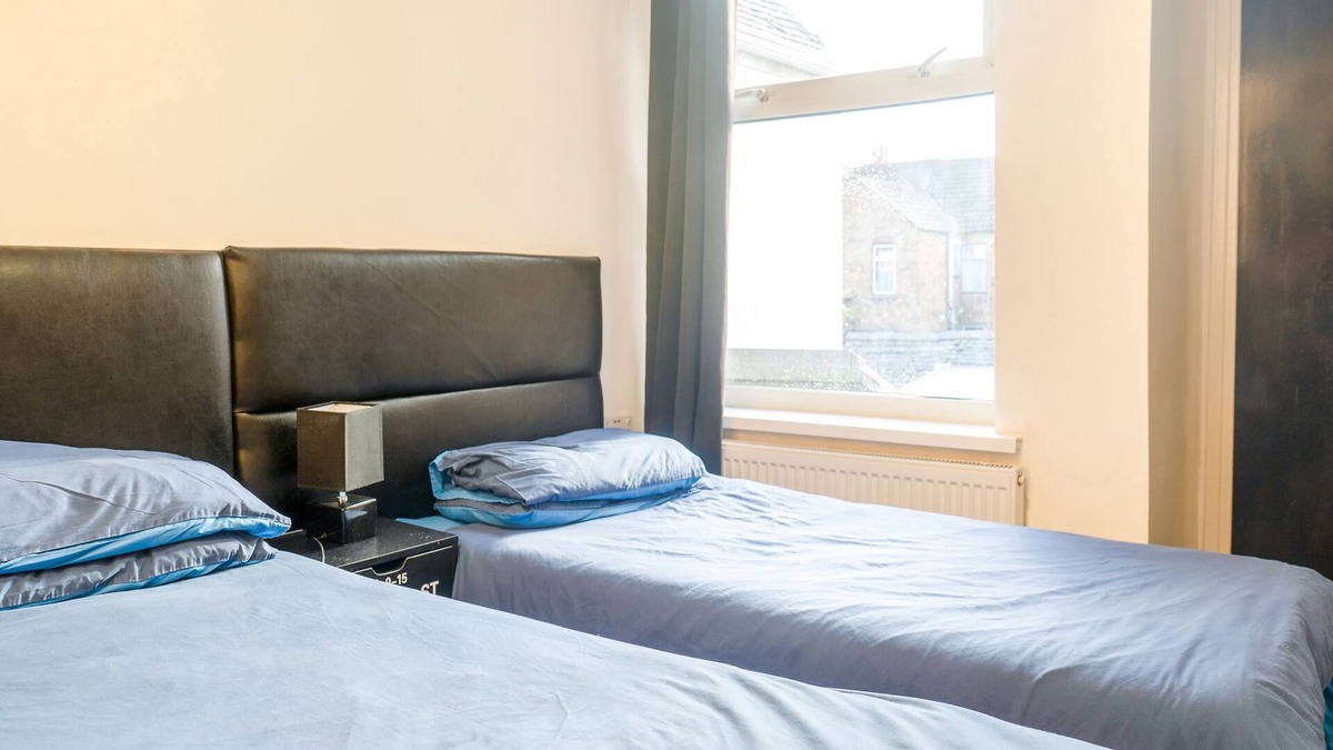 Nuneaton Hotel | La Tavola Calda Hotel