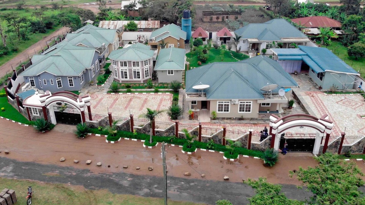 Mugumu Hotel | LA'TONNA SAFARI HOTEL