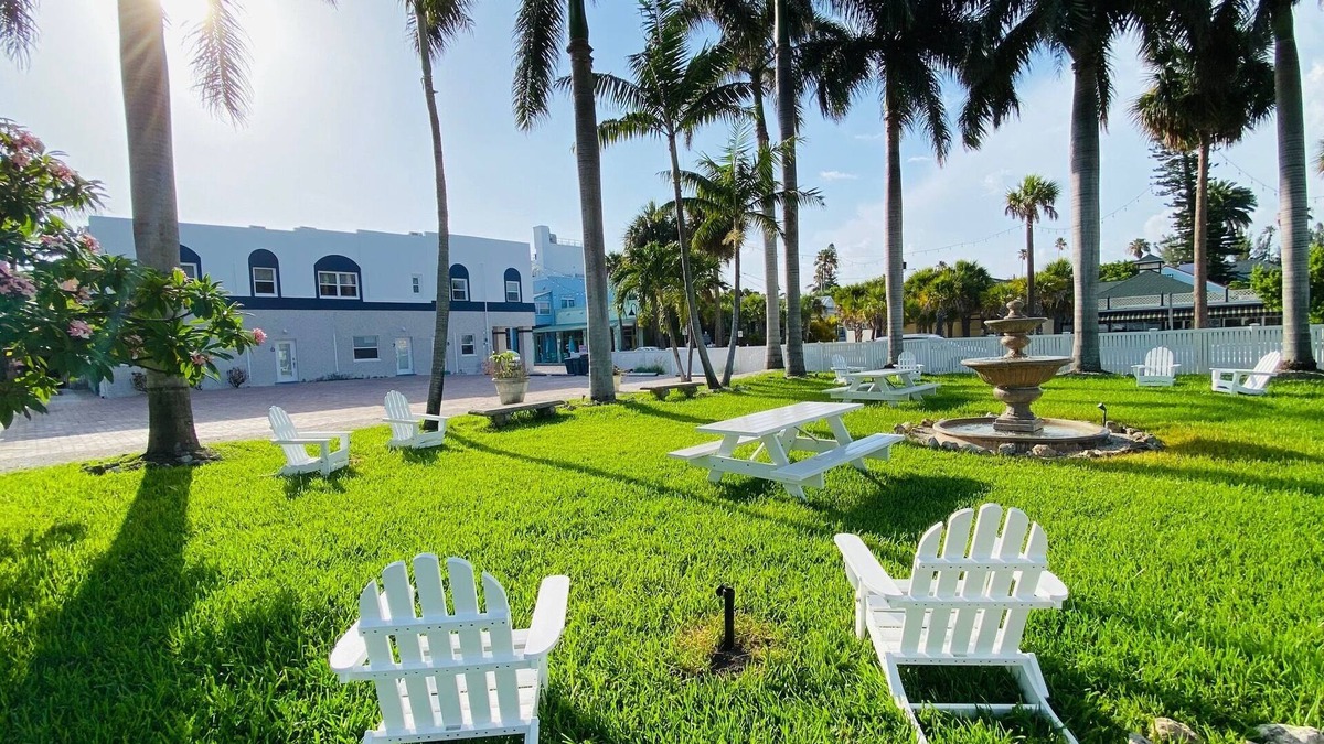 Pass-a-Grille Historic District Apartment | La Tortuga Historic Pass A Grille St Pete Beach 1 thru 9 & Event