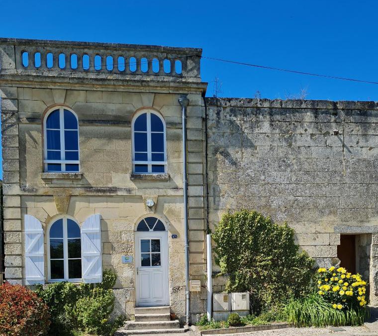 Septmonts House | La Tour L'évêque gite 3 chambres 5 pers 5 km Soissons