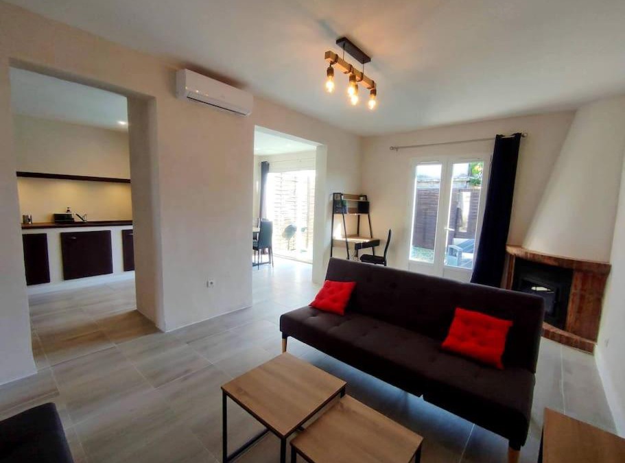 Orange Villa | La Villa Beata