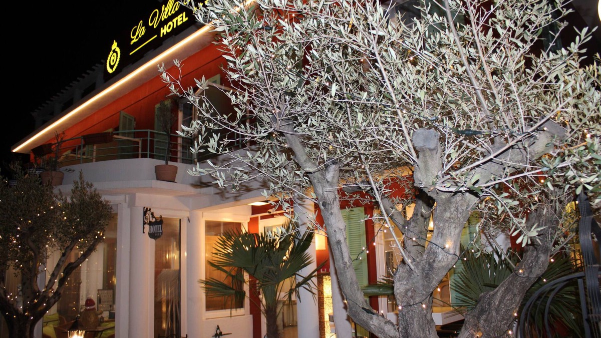 Cros-de-Cagnes Hotel | La Villa des Oliviers