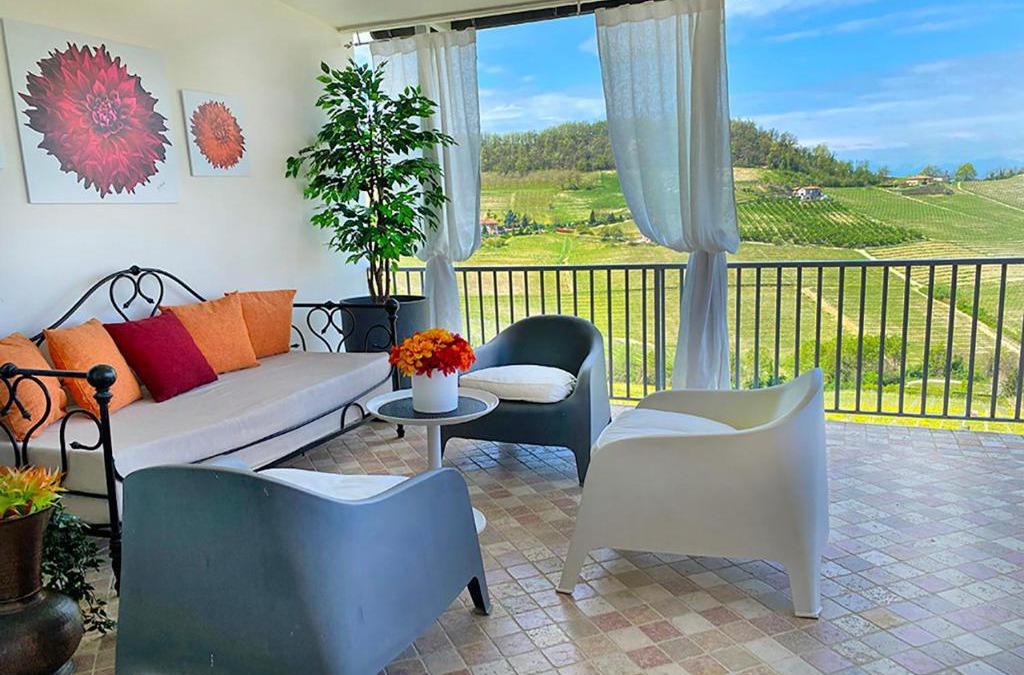 Monforte d'Alba Apartment | La Vista dal Cielo