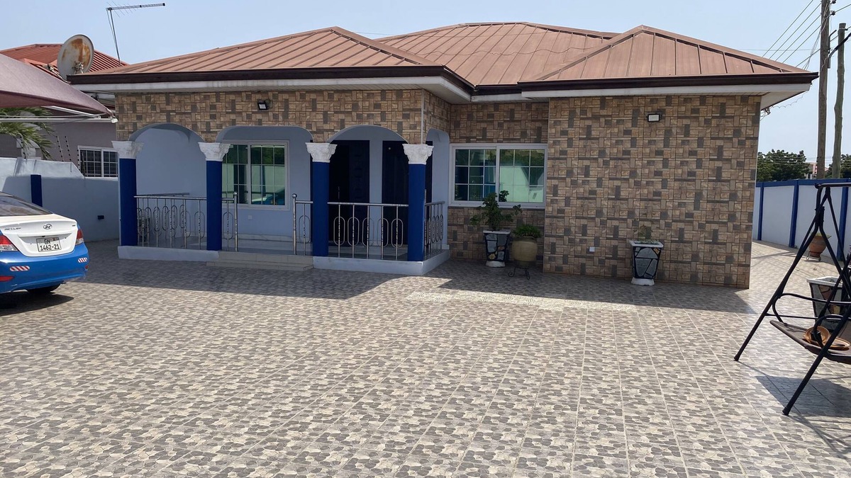 Santeo House | LAB property is a Beautiful Home situated in a quiet location awaiting your stay