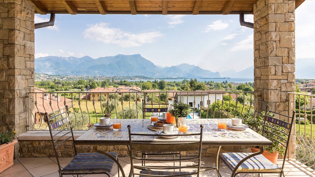 Manerba del Garda Apartment | Lago Blu with pool and lake view