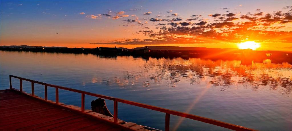 Puno Cabin | Lago Titicaca