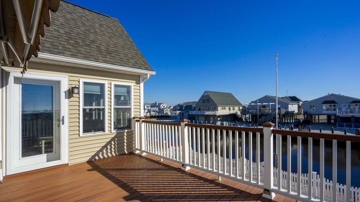 Little Egg Harbor House | Lagoon Front with Dock Family/Friend Retreat