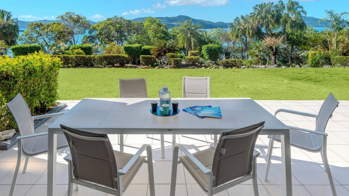 Hamilton Island Apartment | Lagoon 004 by HamoRent on Hamilton Island