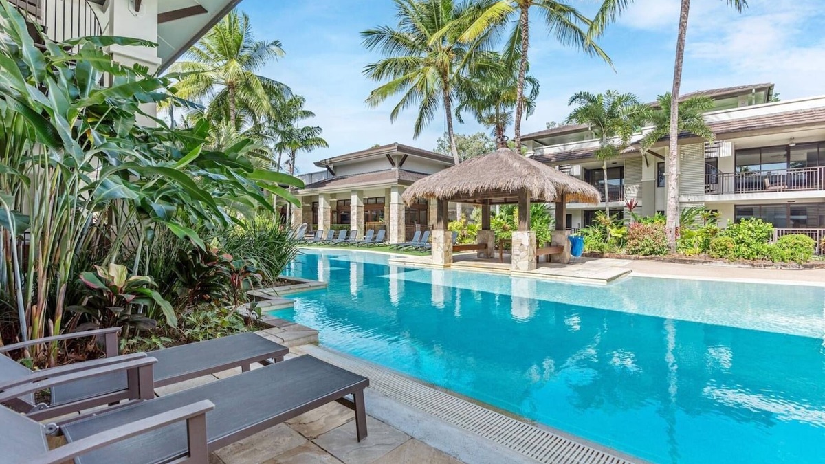 Port Douglas Resort | Lagoon Breeze Swim out Temple Resort Stay