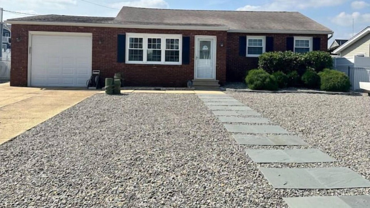 Osbornsville House | Lagoon House