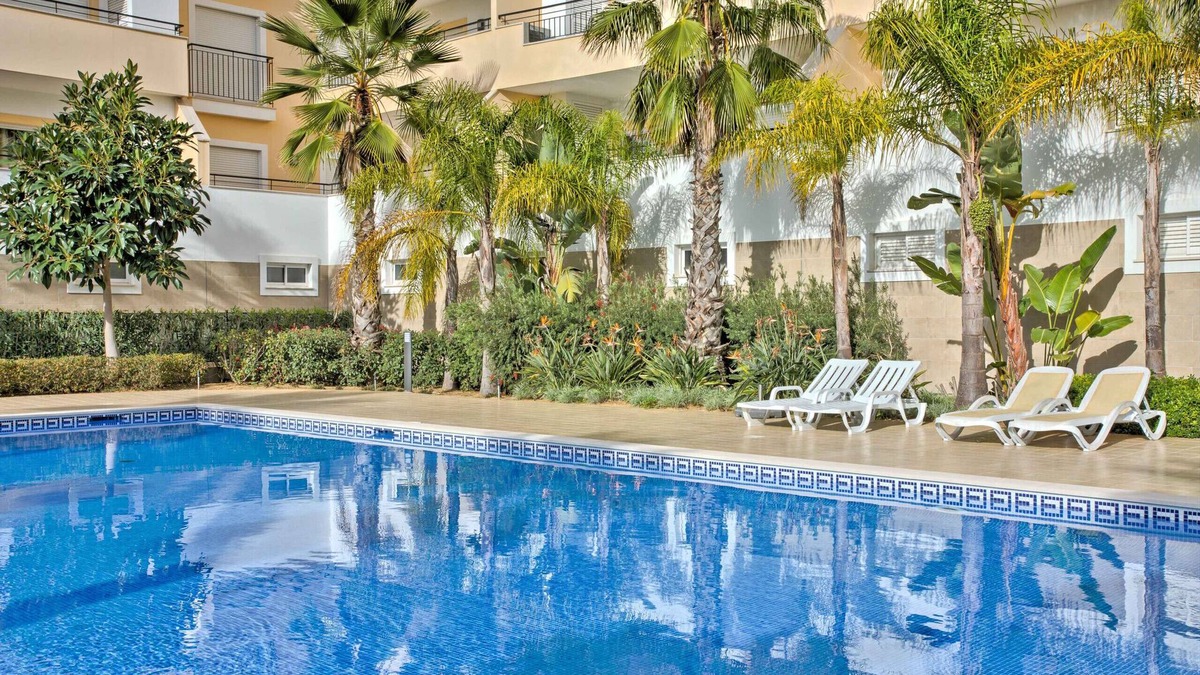 Funchal Apartment | Lagos Palm Tree 1 With Pool by Homing