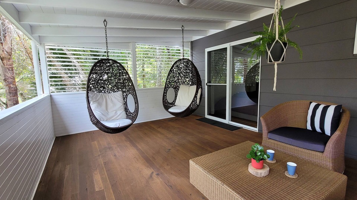 Smiths Lake House | "Laguna" 50m to lake and Frothy Coffee