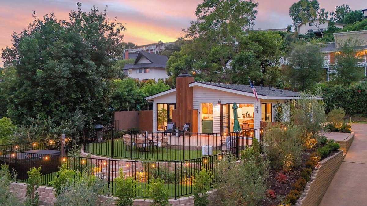 Laguna Beach House | Laguna Beach- HotTub, Ocean View, Patio, Ping Pong