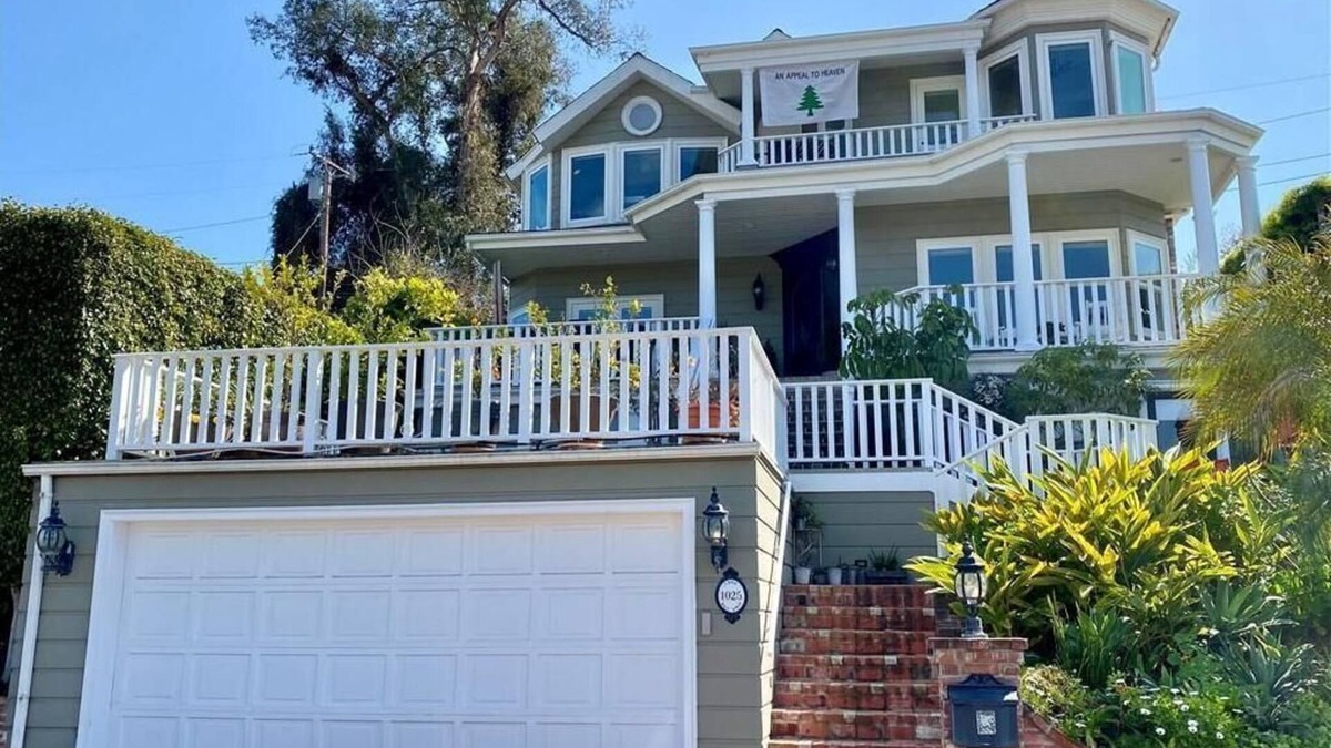 Diamond Crestview House | Laguna Beach Victorian House with Ocean View monthly Rental