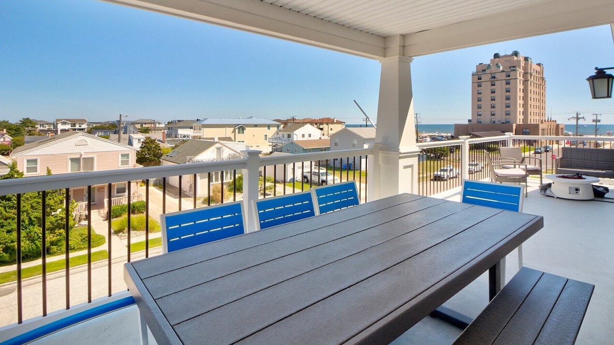A-Zone House | Laguna Luxury : PRIME LOCATION 5BD OCEAN VIEWS BUILT IN 2020