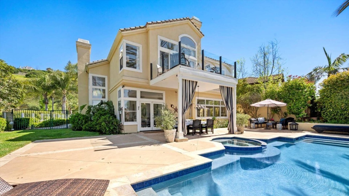 Laguna Niguel House | Laguna Oasis - large pool home close to beach and parks