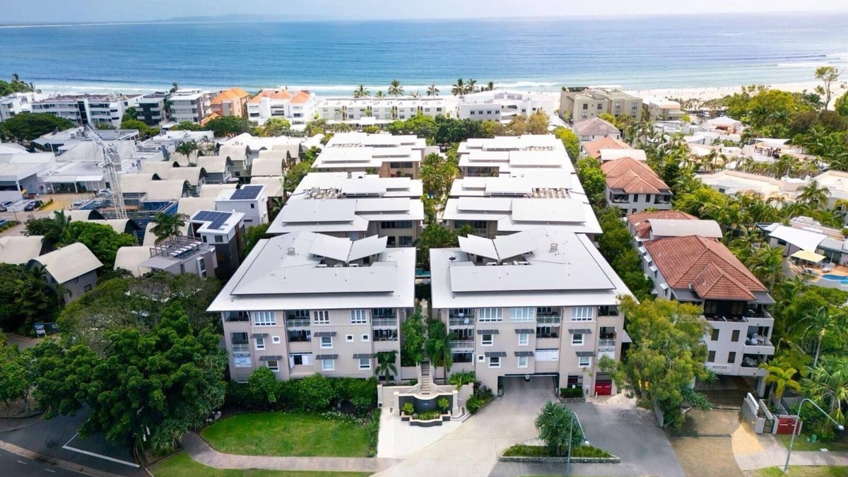 Noosa Heads Hotel | Laguna on Hastings