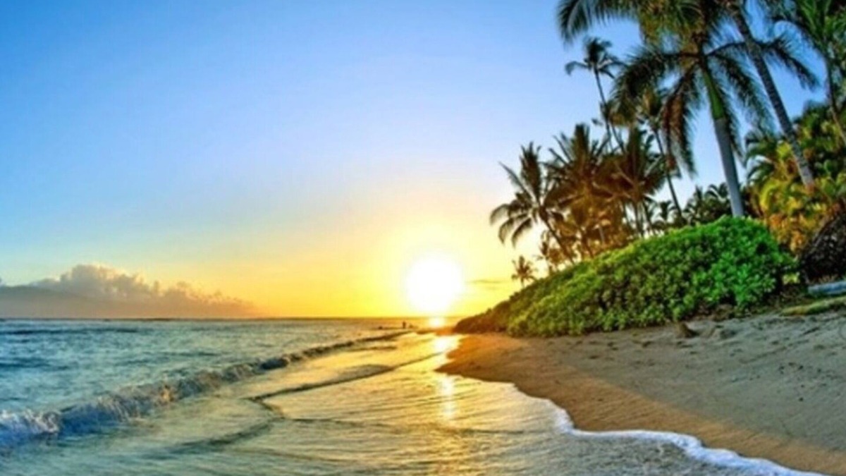 Historic Lahaina Front Street House | Lahaina Baby Beach House/Pool. 1 Minute walk to beach. Grand Re-Opening