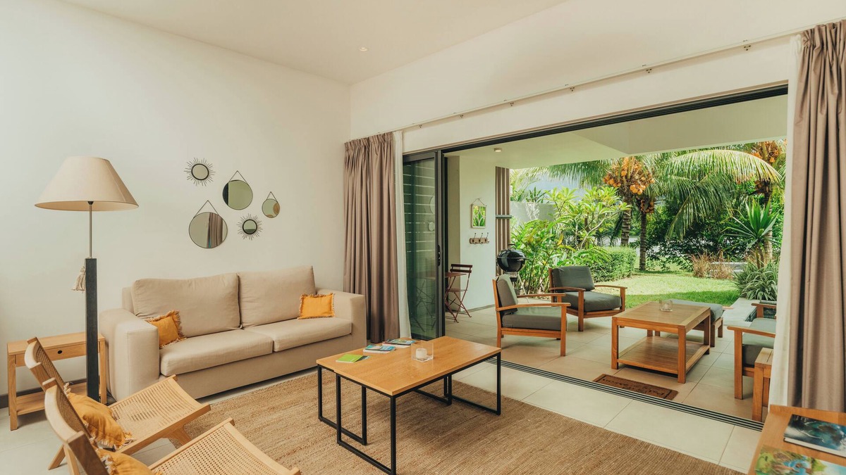Grande Riviere Noire Apartment | Lakaz Filao - Premium Apt - private pool & garden