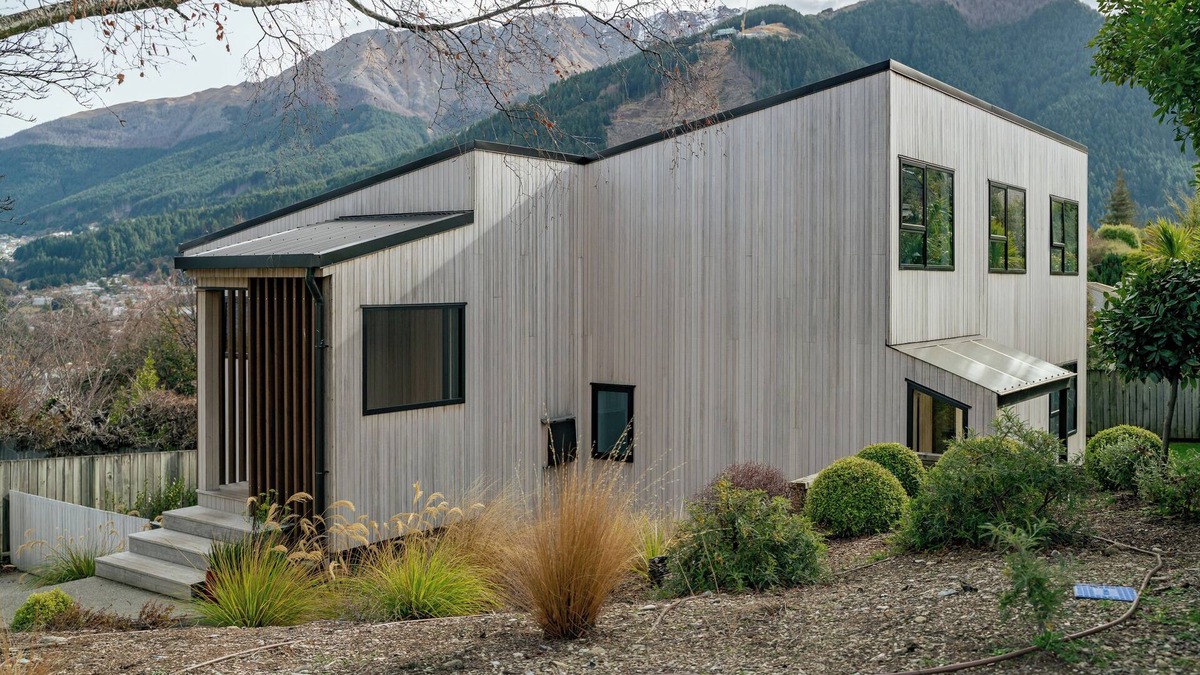 Queenstown City Centre Cottage | Lake and Mountain Views - Central Queenstown