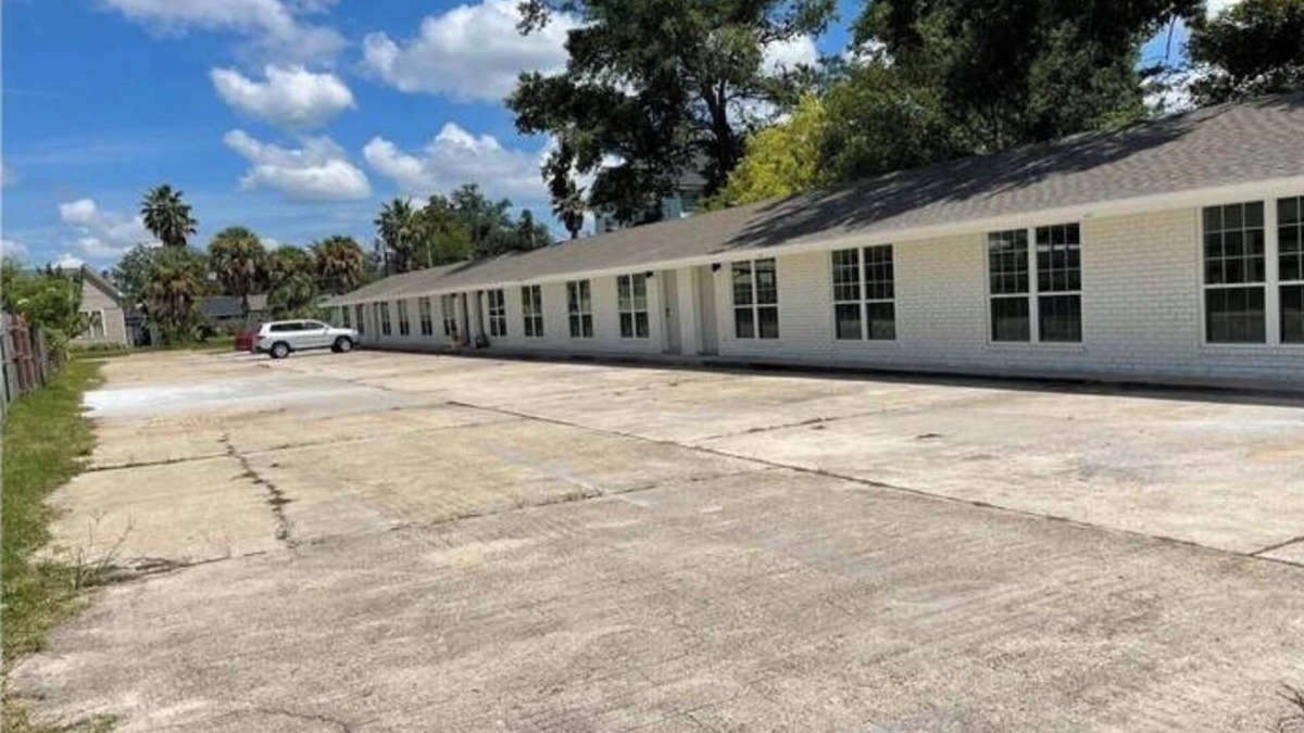 Lake Charles Apartment | Lake Charles Historical District Hideaway