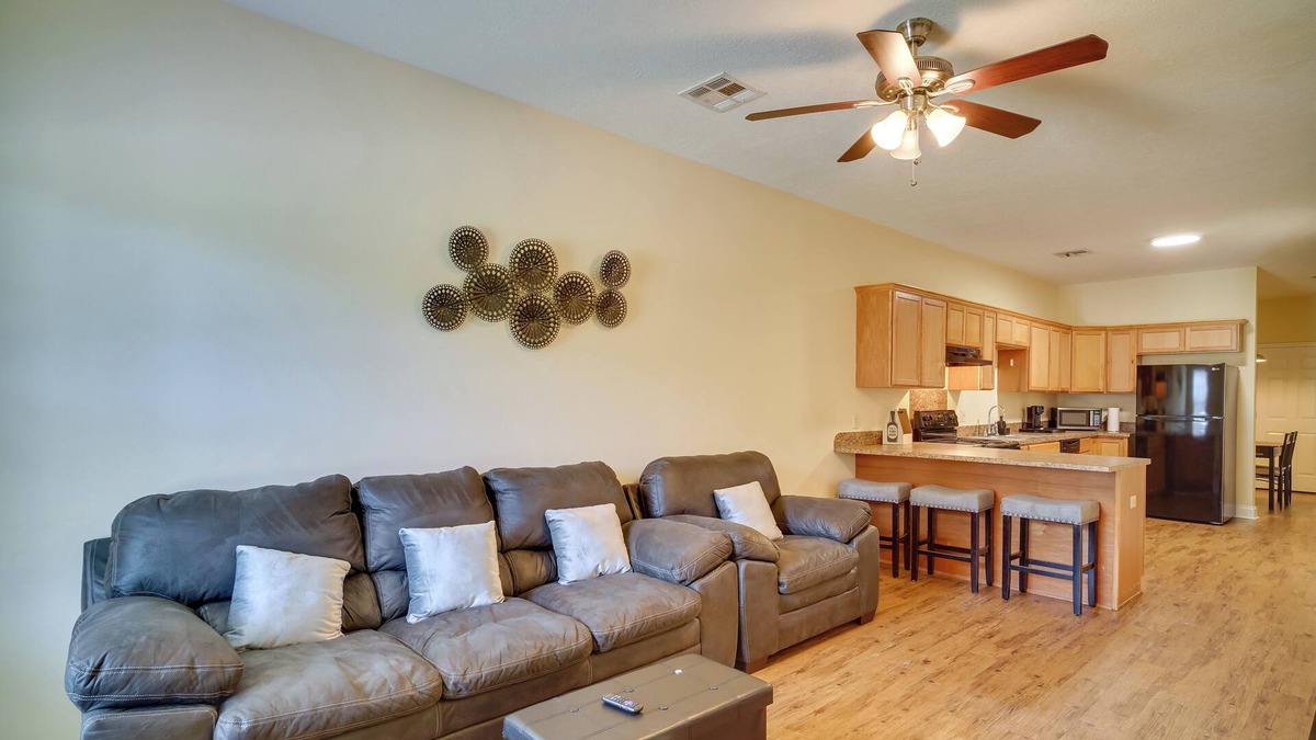Lake Charles House | Lake Charles Vacation Rental Near Lake & Downtown!