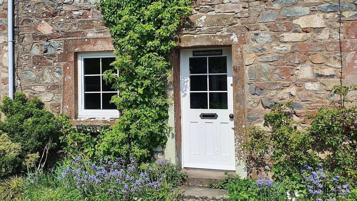 Holmrook House | Lake District cottage with beautiful fell views