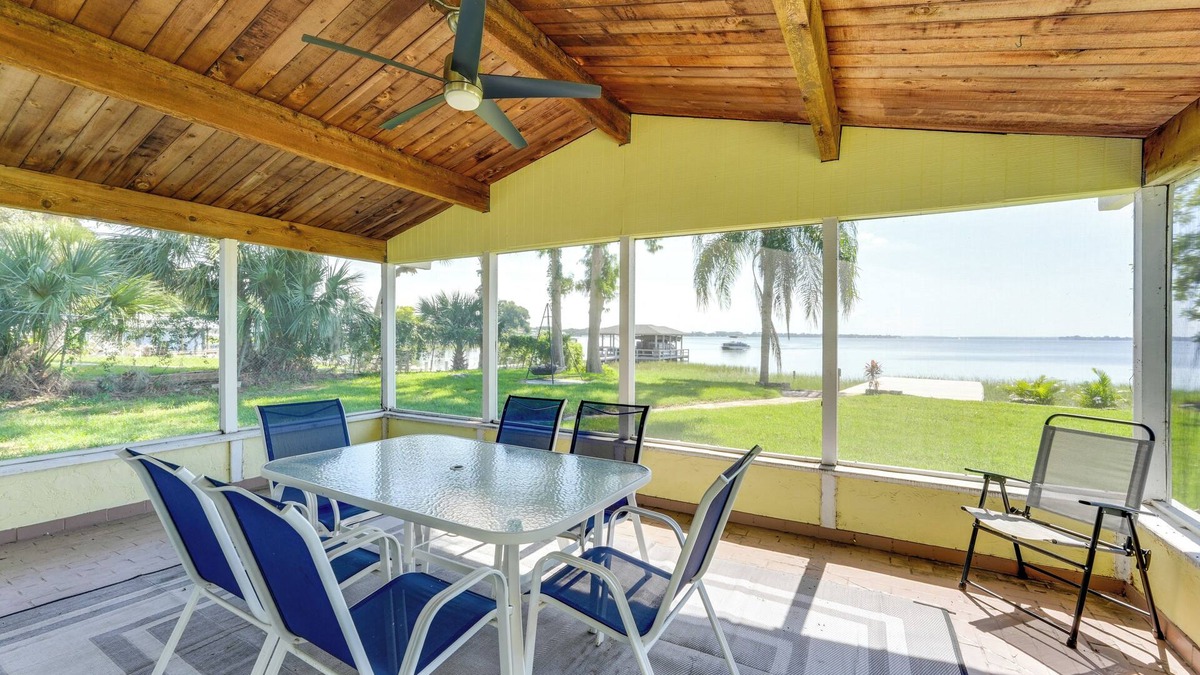 Tavares Apartment | Lake Dora Escape: Canal Access & Seaplane Sights!