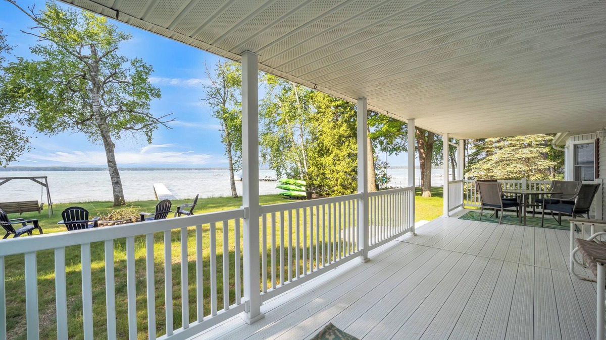 Lewiston House | Lake Effect :Autumn Getaway with Kayaks, Trails, and Peaceful Views