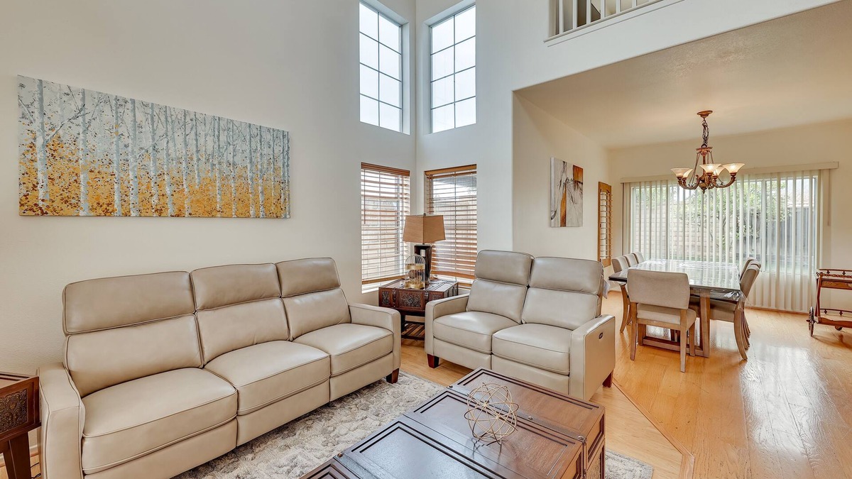 Lake Elsinore House | Lake Elsinore Vacation Rental ~ 4 Mi to the Lake!