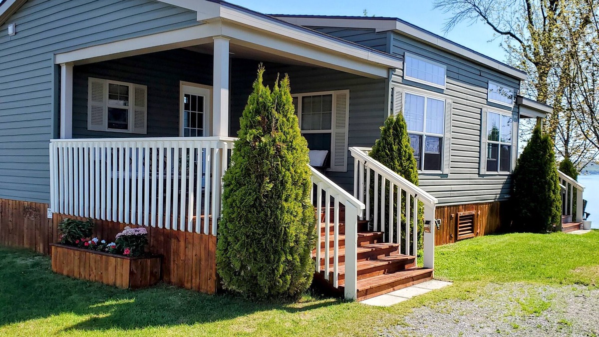 Otonabee-South Monaghan Cottage | Lake Front Cottage, W-5 Star Golf Course! Very Spacious, Dream Resort!