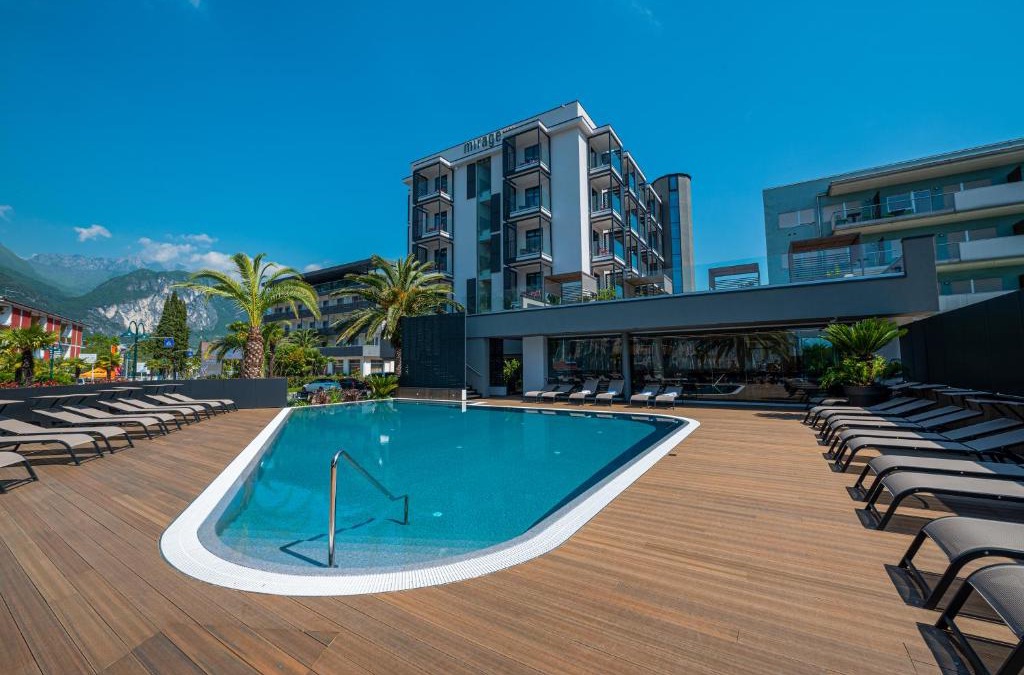 Riva del Garda Hotel | Lake Front Hotel Mirage