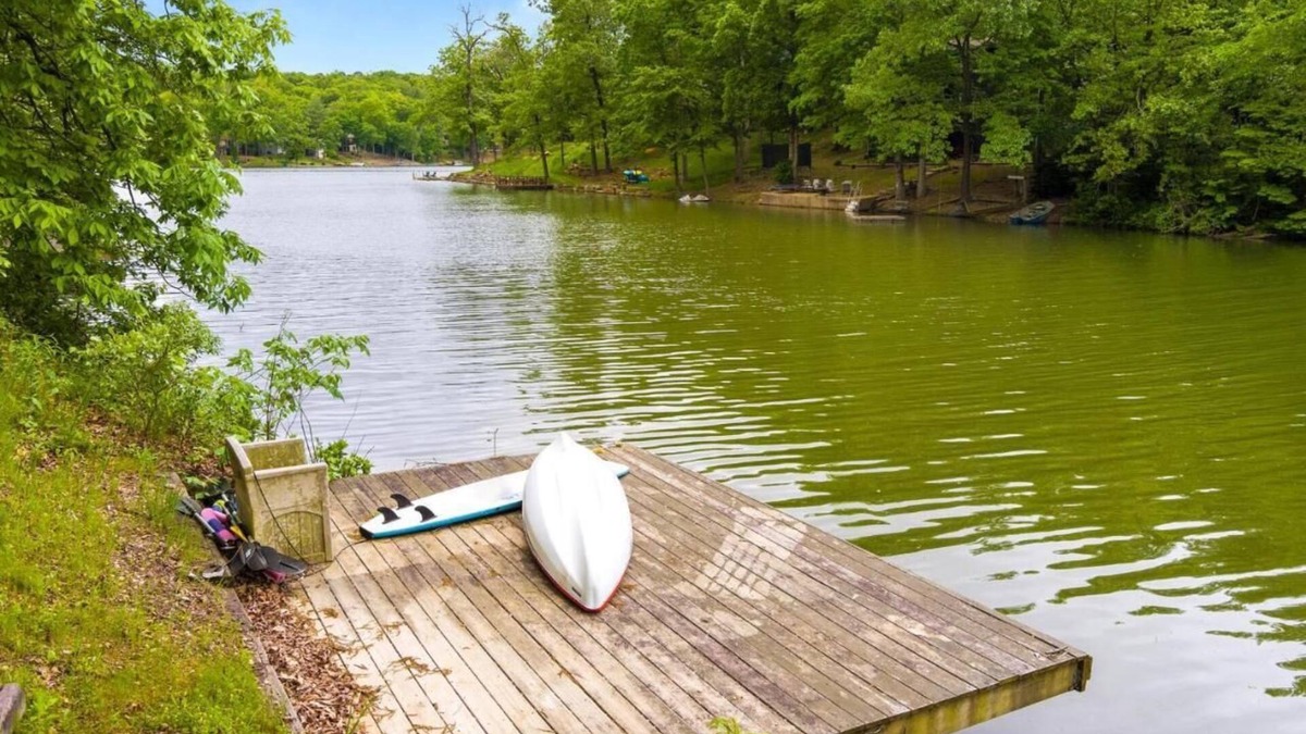 Bella Vista House | Lake front - Newly renovated - Gorgeous Views - Close to trails!