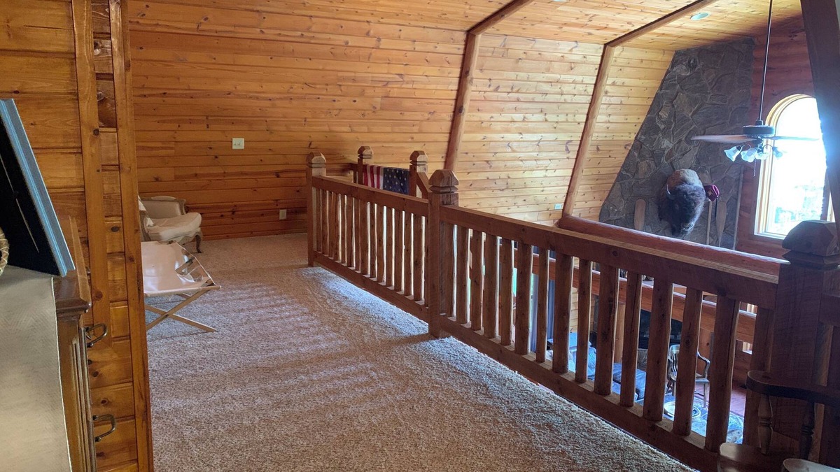 New London House | Lake Front Property on Badin Lake