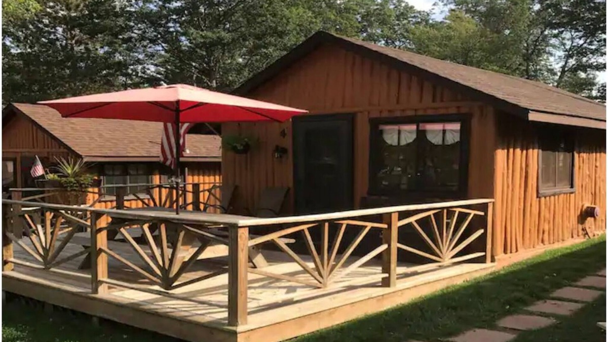 West Branch Cabin | Lake Front Studio Cabin 4 - ATV & Pet Friendly!