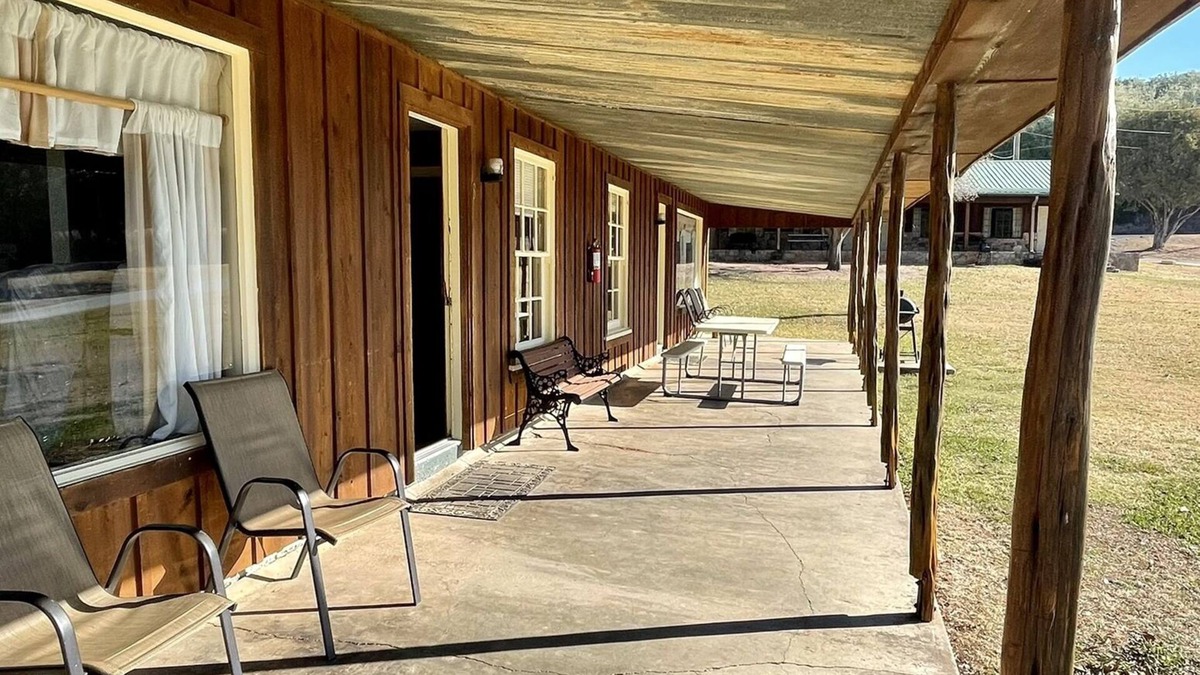 Graham Cabin | Lake front weekend cabin #8