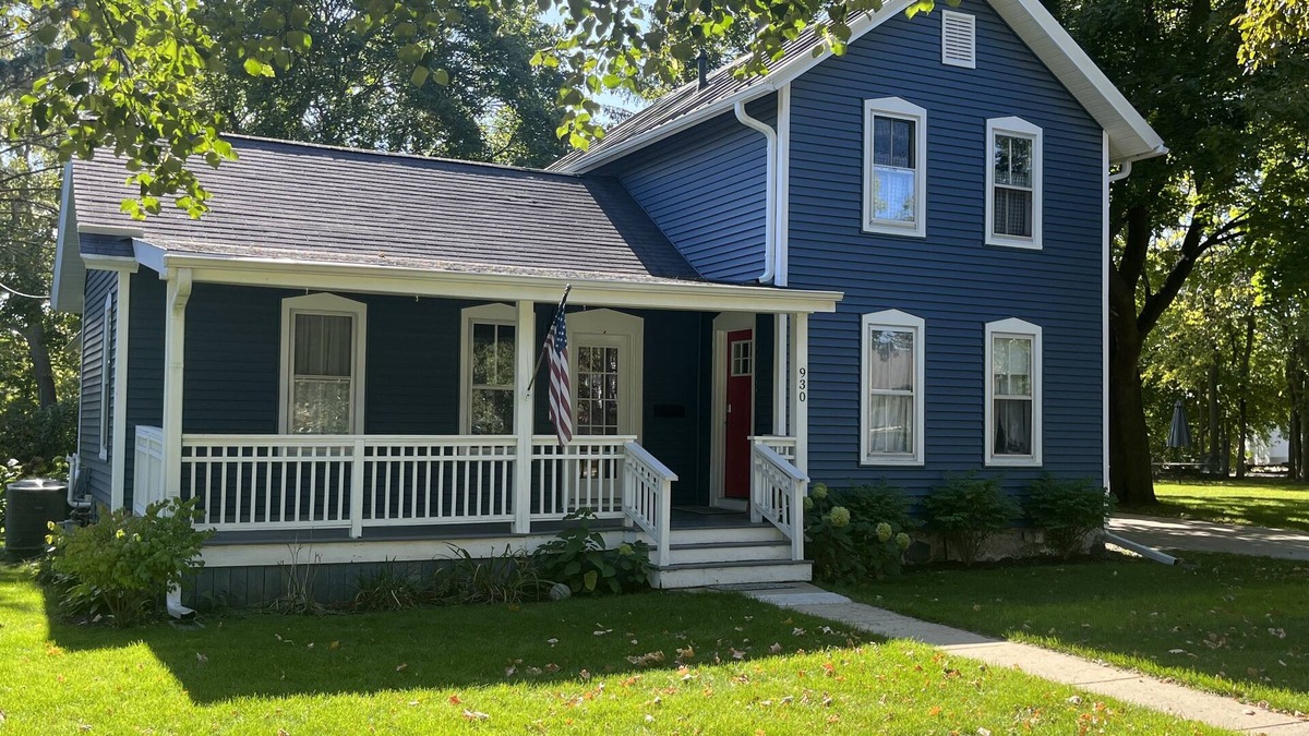 Lake Geneva House | Lake Geneva Haven - Located in the Center of Everything!