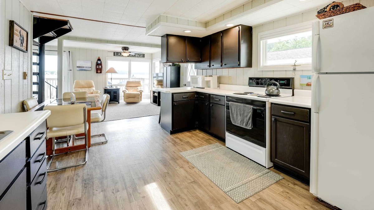 Fremont Cottage | Lake George Cottage w/ Dock, Fire Pit & Kayaks!