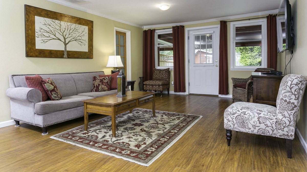 Bellingham House | Lake, Golf, Biking close to WWU & downtown