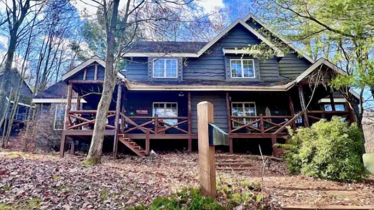 White Haven House | Lake Harmony Boulder Lake Cabin Hike,Golf,Swim,Fish,Boat,Dine,Raft,Casino,Ski!