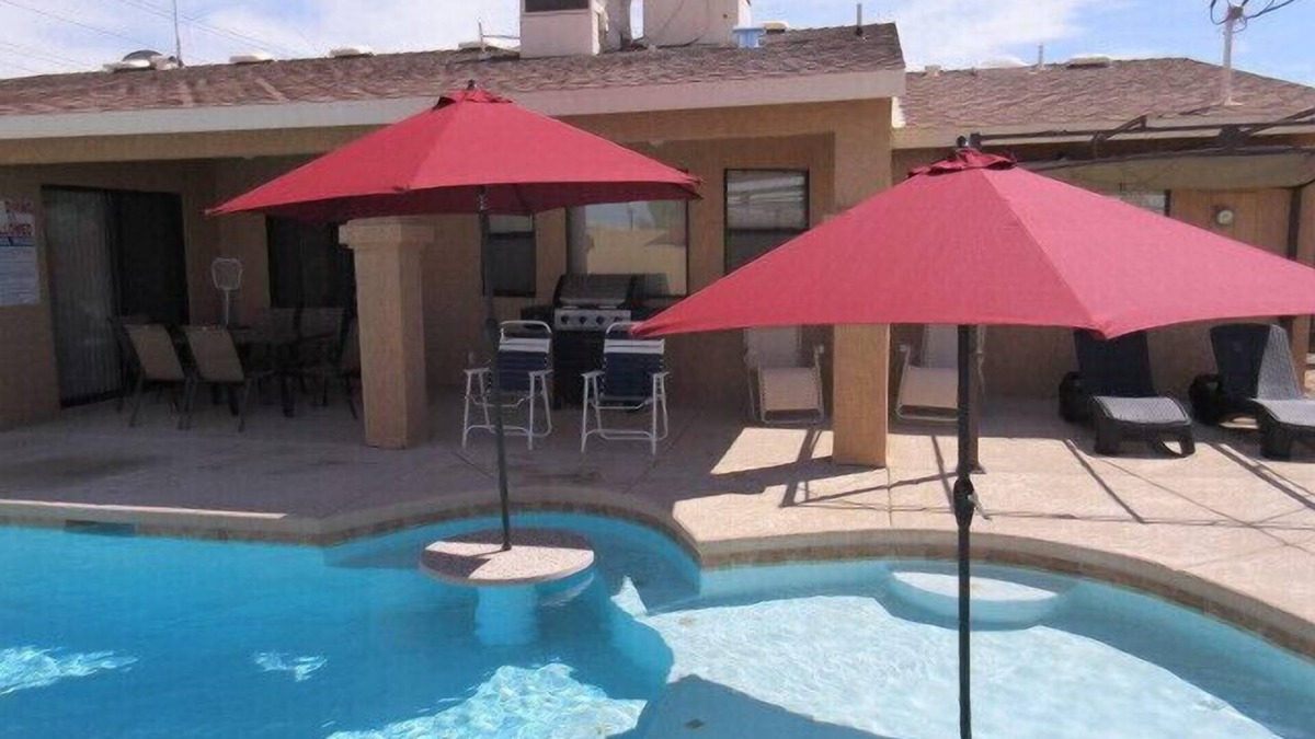 Lake Havasu City House | Lake Havasu Home with heated Pool, just 3 minutes from the Lake