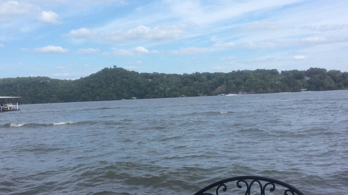 Osage Beach House | Lake House on Lake of Ozarks on a level lot. swim docknAwesome View,deep water
