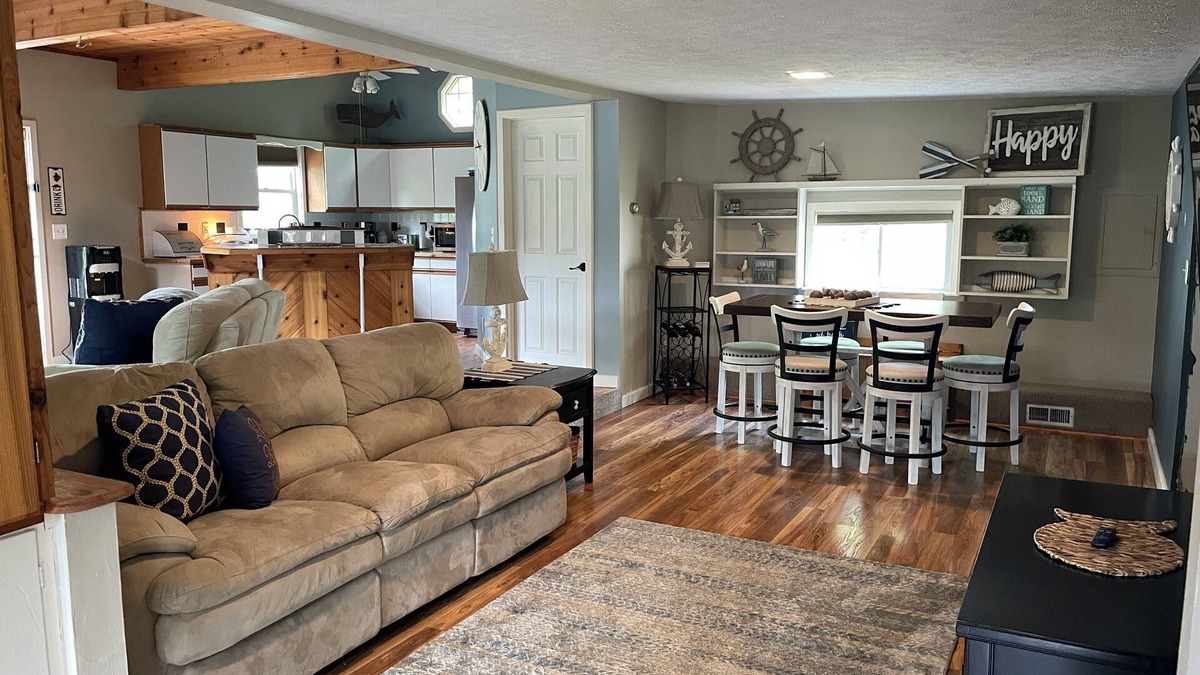 Lakeview House | Lake house on the water