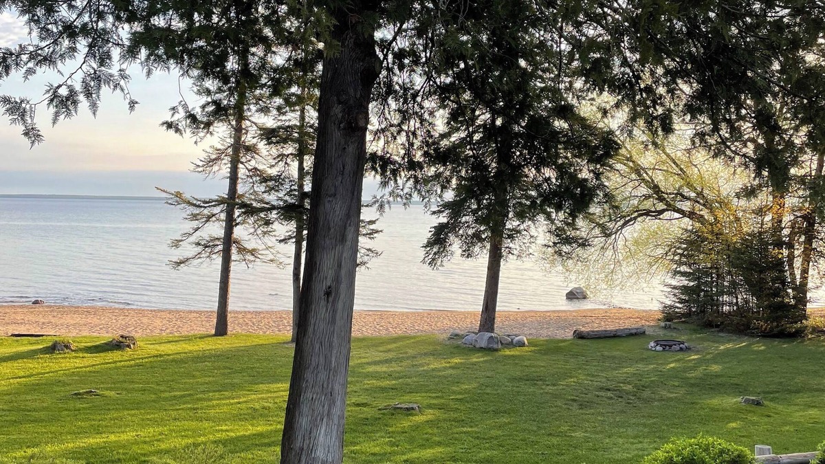 Cheboygan House | Lake Huron home - Bridge Views - private beach