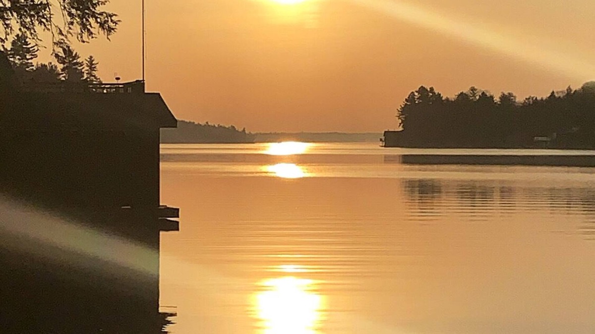 Seguin Cottage | Lake Joseph Muskoka - 3BR+ Waterfront Cottage
