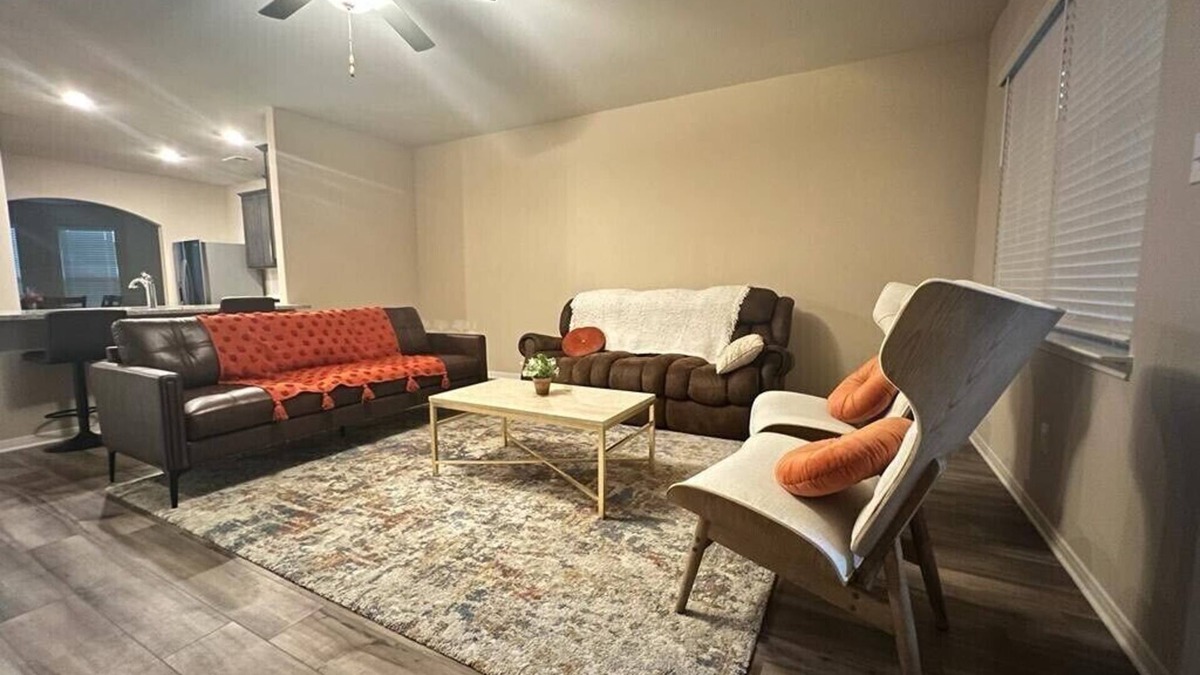 Princeton House | Lake Lavon * 4 TV’s *Sleeps 12*Free fast WI-FI *